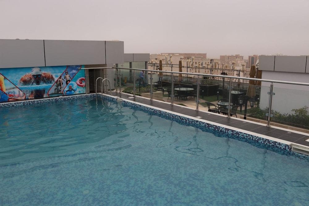 Al Dyafa Hotel Suites Salalah Bagian luar foto